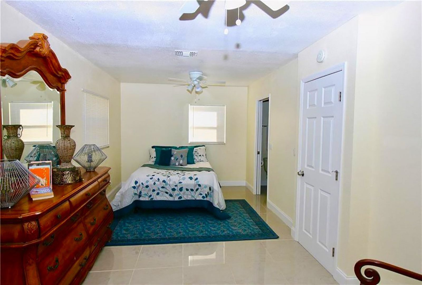 Tampa, Florida, ,House,Sold,1011