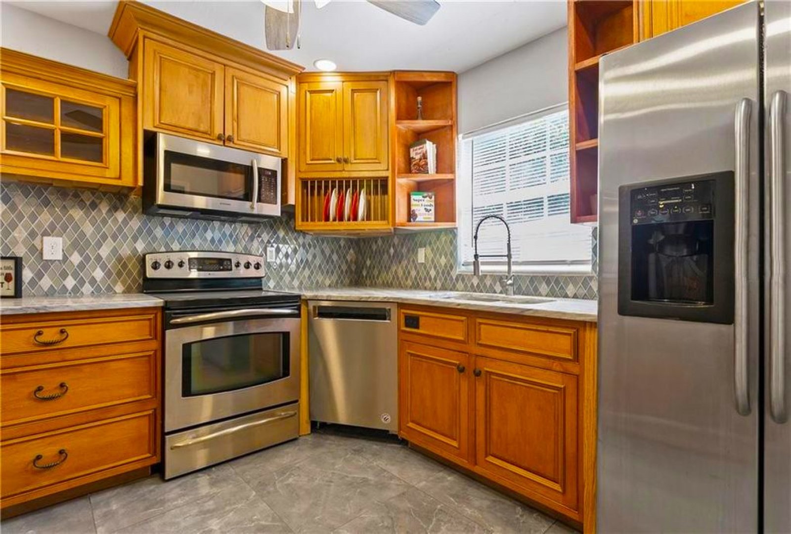 Tampa, Florida, ,House,Sold,1003